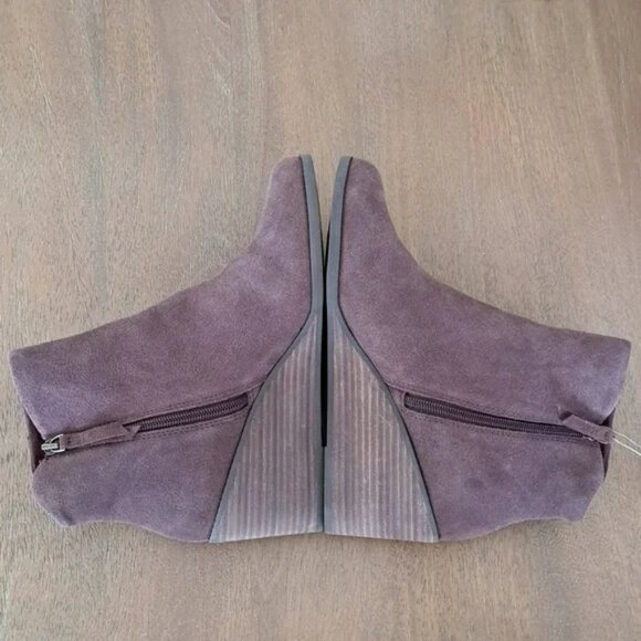 TOMS Joanna Wedge Bootie - Color: Oak Brown Suede - Size: Women 9 - Picture 6 of 11